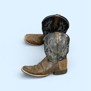 Ariat square toe Leather Western Boots